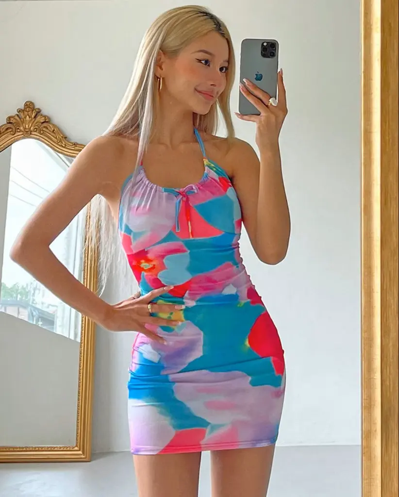 dress 34 2.webp